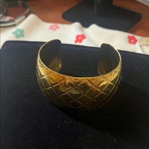 Vintage Chunky Gold Tone Cuff Bracelet